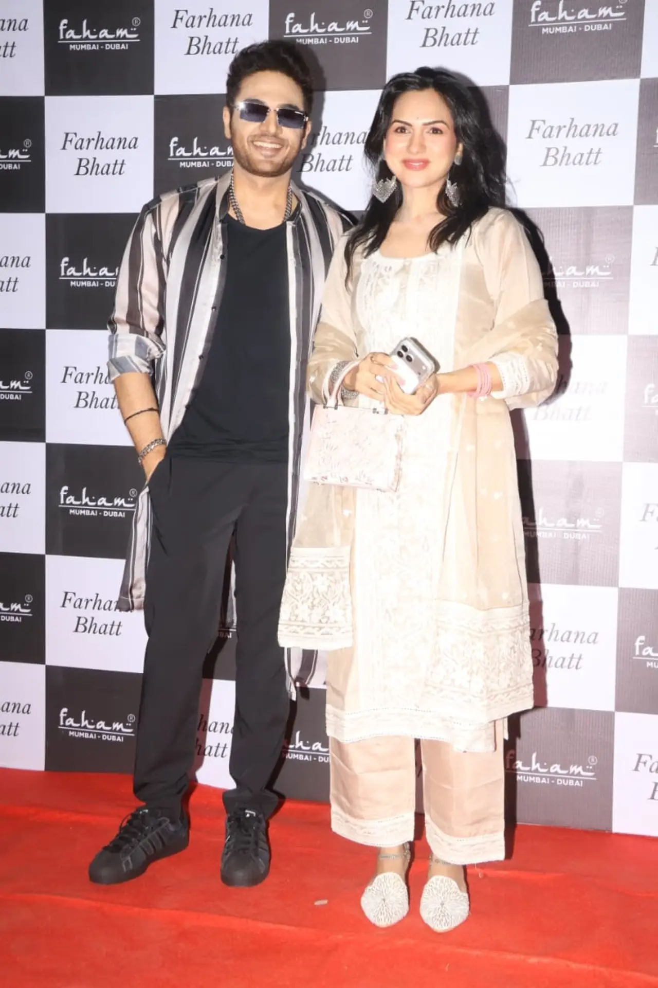 Gaurav Khanna attended the iftar bash with his wife Akanksha Chamola, and the couple looked elegant together at the gathering.